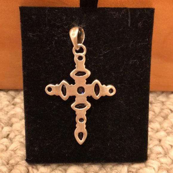 Amethyst Cross - Picture 2 of 7